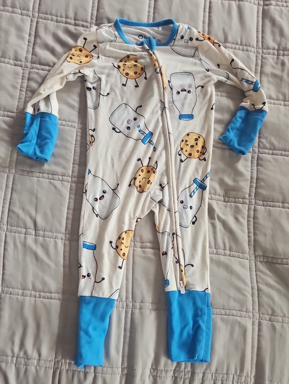PatPat Cream Milk & Cookie Print Footie with Bright Blue Trim